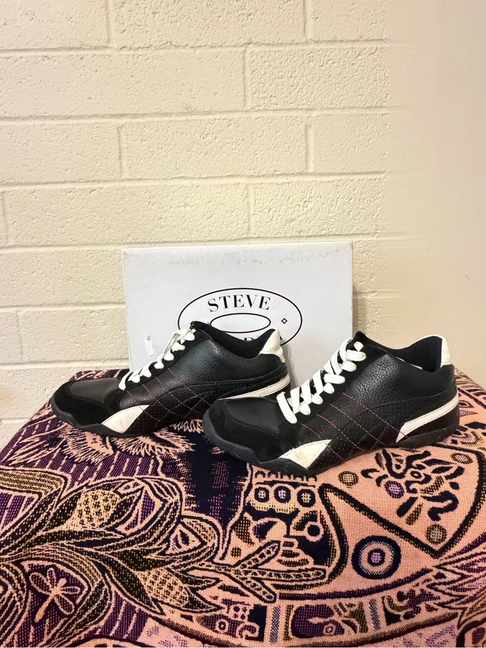 Vintage, Steve Madden Wazabi, Y2K, Low Profile, Driving Shoe, Bowling Sneaker.